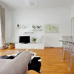 Cozy Domus - * Řím
