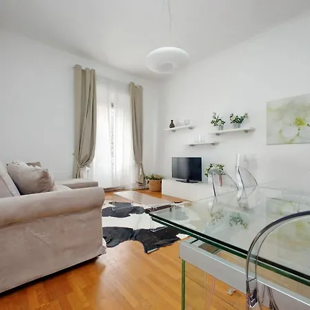 Cozy Domus - Apartament *